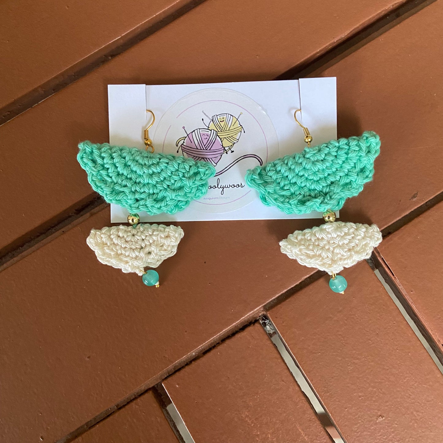 Fan earrings